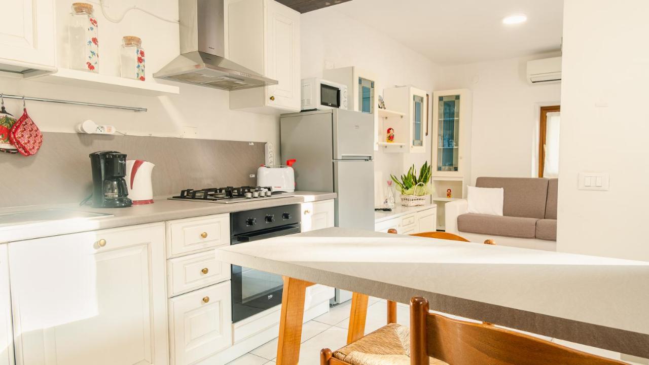 La Casa Di Nonna Agnese - Italian Homing Leilighet Padenghe sul Garda Eksteriør bilde