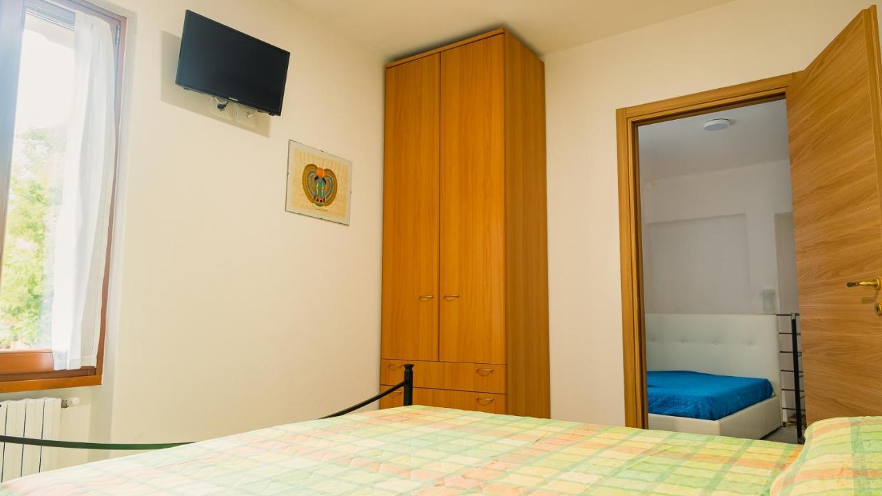 La Casa Di Nonna Agnese - Italian Homing Leilighet Padenghe sul Garda Eksteriør bilde