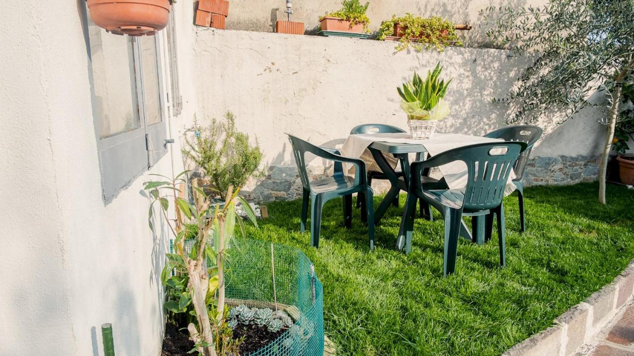 La Casa Di Nonna Agnese - Italian Homing Leilighet Padenghe sul Garda Eksteriør bilde